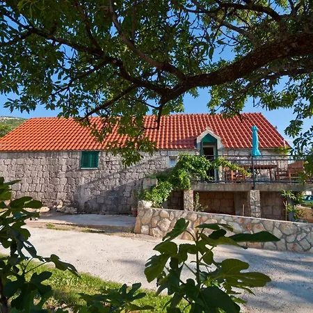 House Jeanette